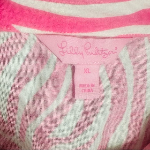 Lilly Pulitzer Blouse XL Pink Zebra Animal Print Button Up Coastal Resortwear - Picture 4 of 5